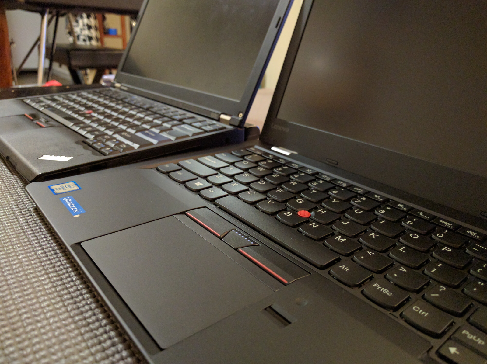 Lenovo THINKPAD t460s. THINKPAD 13. THINKPAD x230 vs t430. Lenovo t14 bottom. Lenovo thinkpad 13